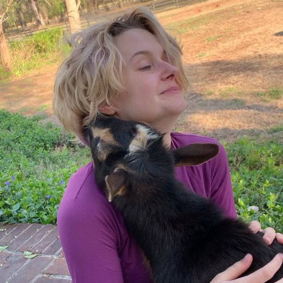 Meet your Posher, Abby - Picture 1 of 1